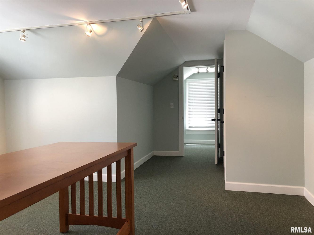 435 W Jackson St, Macomb, IL 61455